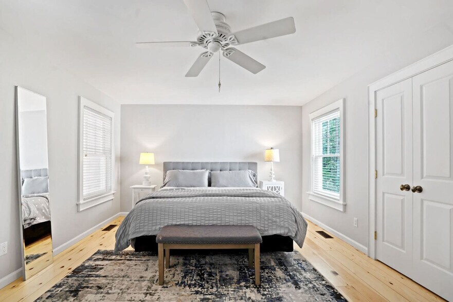 Building Photo - 11 The Pkwy