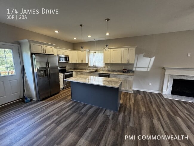 Building Photo - 174 James Dr