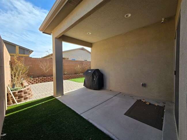 Building Photo - 5308 Camino del Griego