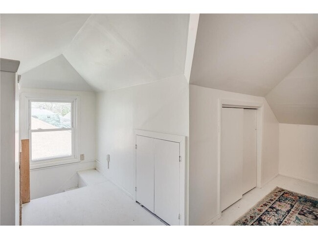 Building Photo - 3521 Girard Ave S