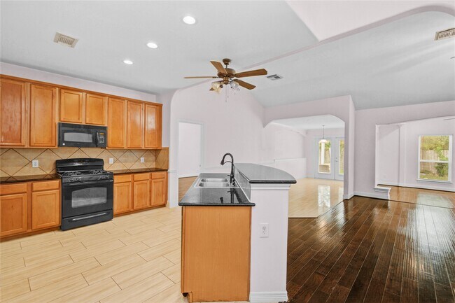 Building Photo - 1403 Lochstone Dr