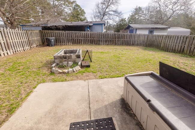 Building Photo - 528 Casey Ct