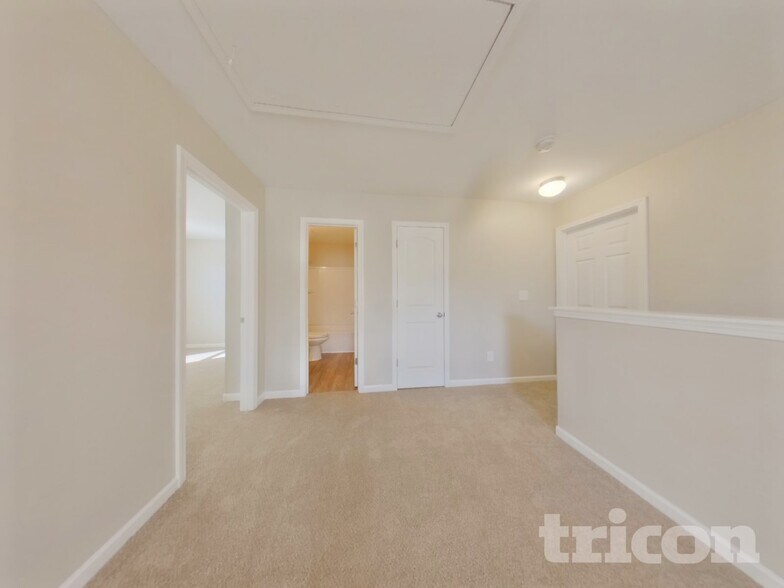 Building Photo - 5015 Sam Rhyne Ct