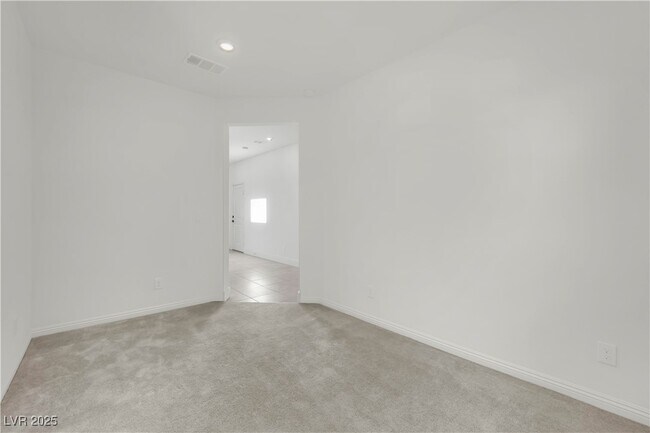 Building Photo - 945 Glenhaven Pl