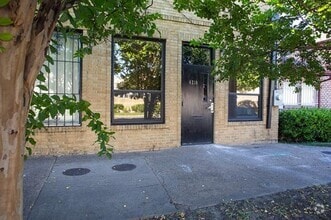 Building Photo - 4210 Main St