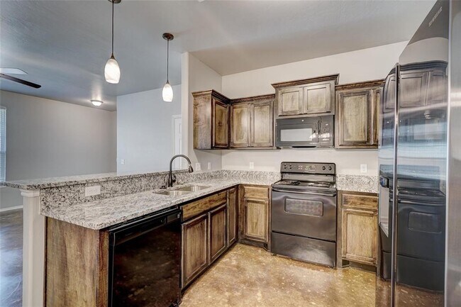 Building Photo - 1736 Eighty-Niner Ter