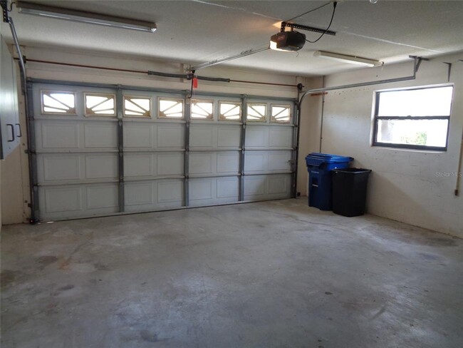 Building Photo - 210 Woodingham Trail