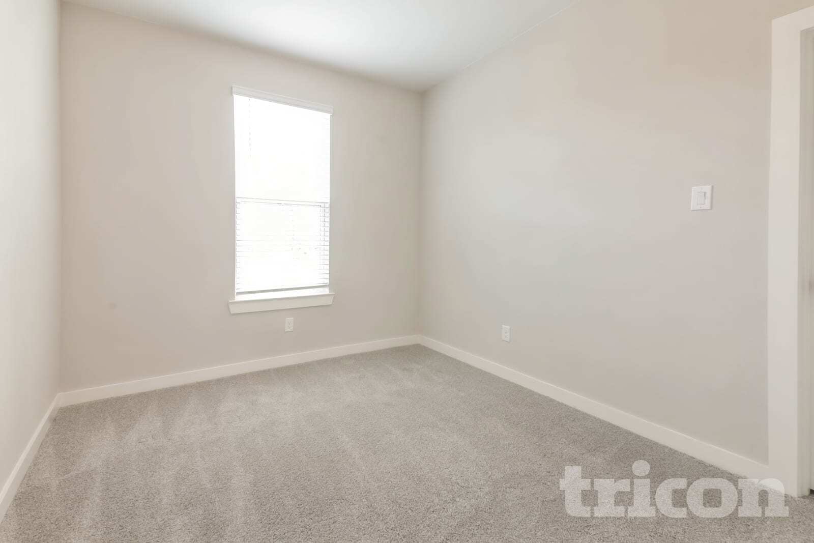 Building Photo - 8013 Brookhaven Dr
