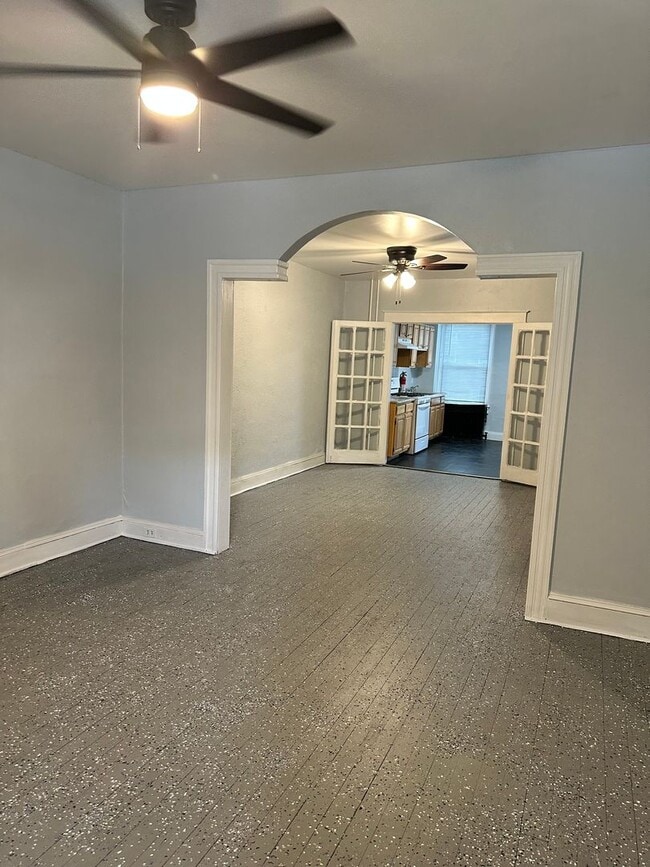 Building Photo - 1203 Ashburton St