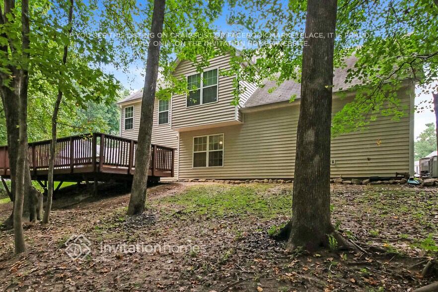 Building Photo - 1521 River Song Way