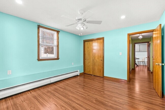 Building Photo - 35 Fells Ave Terrace