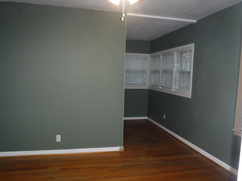 Building Photo - 2816 Sherman Ave