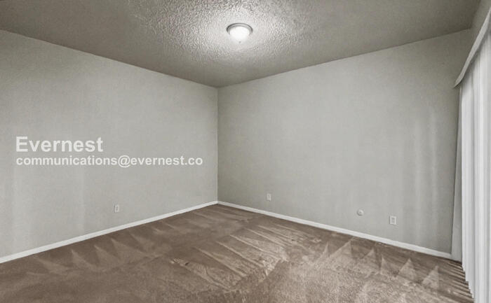 Building Photo - 3729 Thistlemont Dr