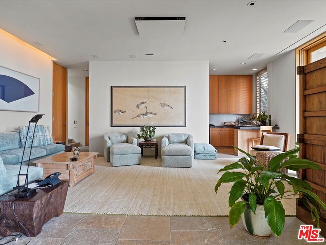 Building Photo - 31280 Broad Beach Rd