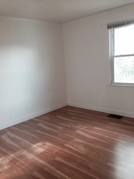 Building Photo - 1501 Veirs Mill Rd