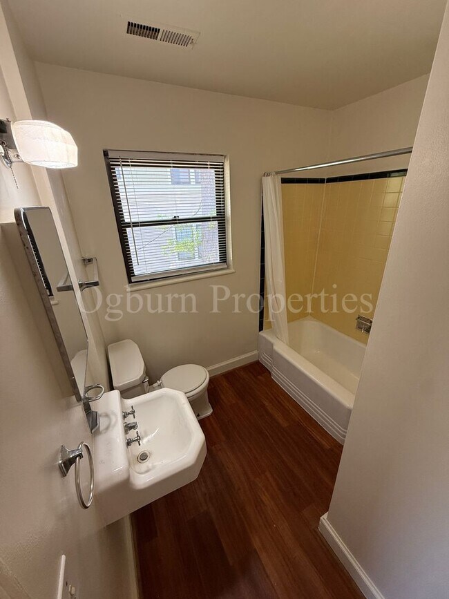 Building Photo - 605010 - PILOT VIEW/CAROLINA AVENUE