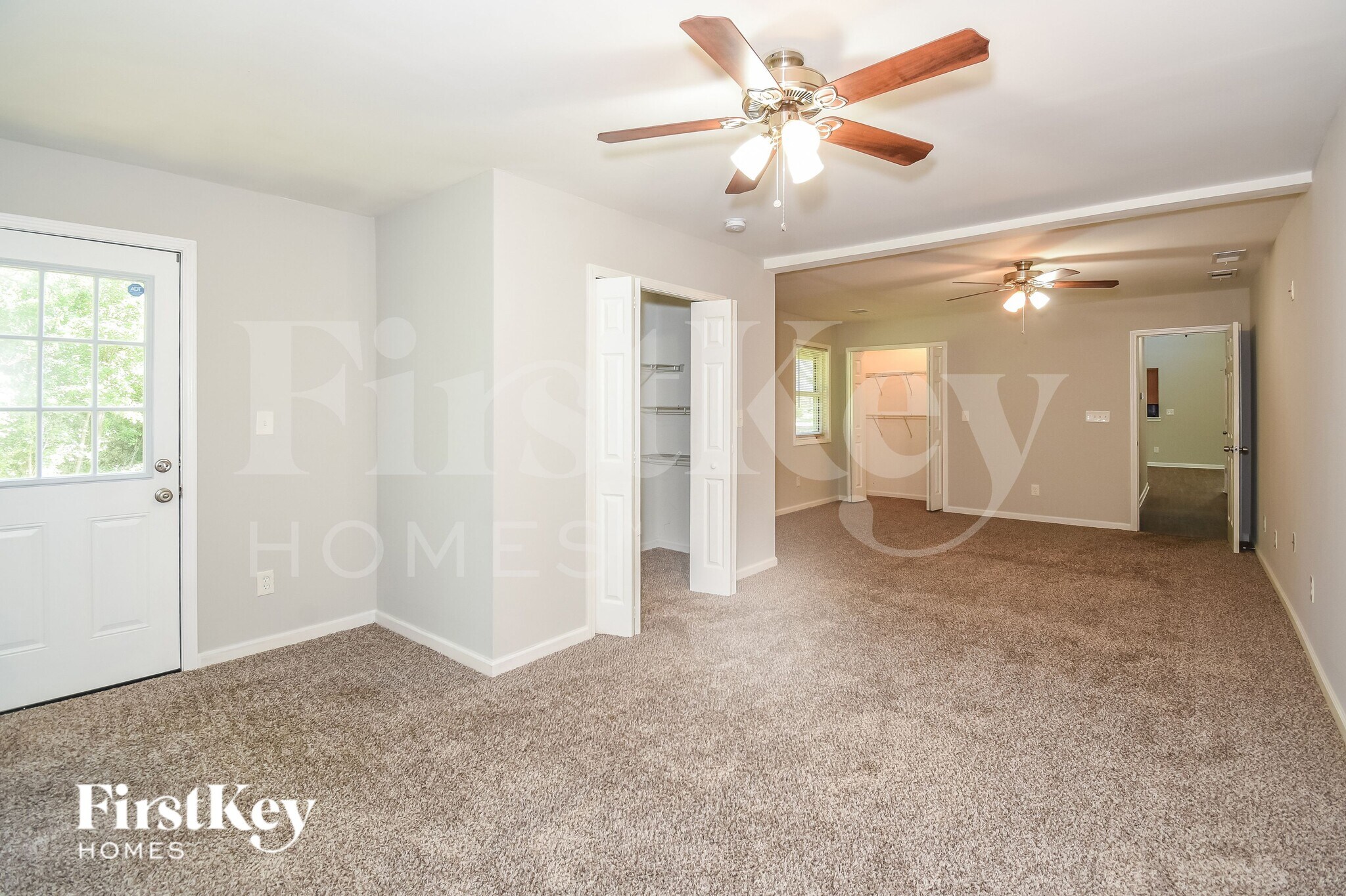 Building Photo - 4800 Victoria Ln