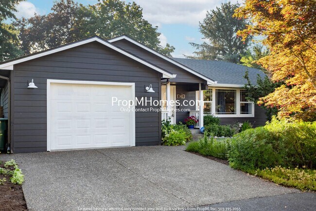 Building Photo - Beautifully Updated 4 Bedroom Home in Hillsboro!