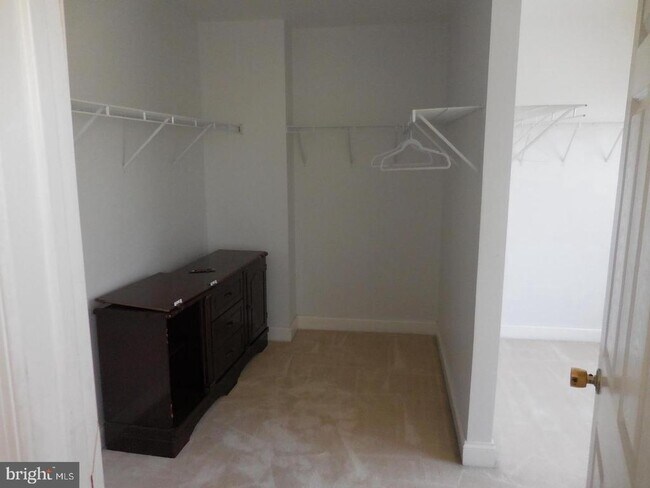 Building Photo - 6 Palmer Ct