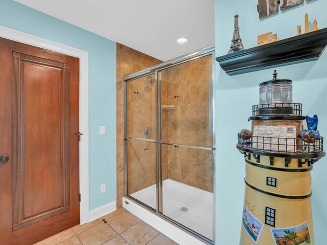 Building Photo - 106 Michigan Ct