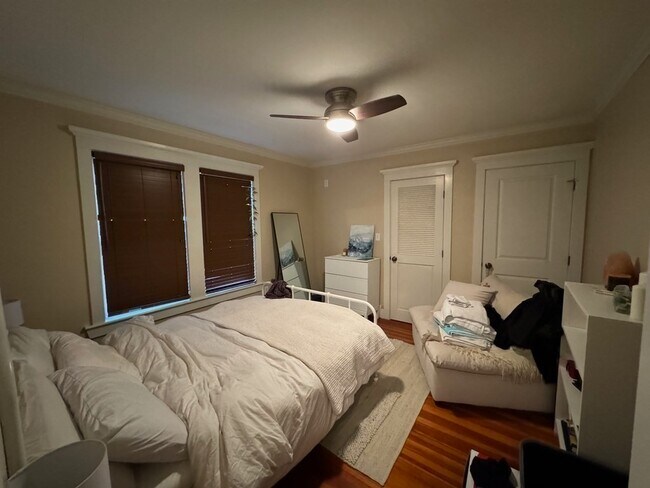 Building Photo - 40 Sydney St