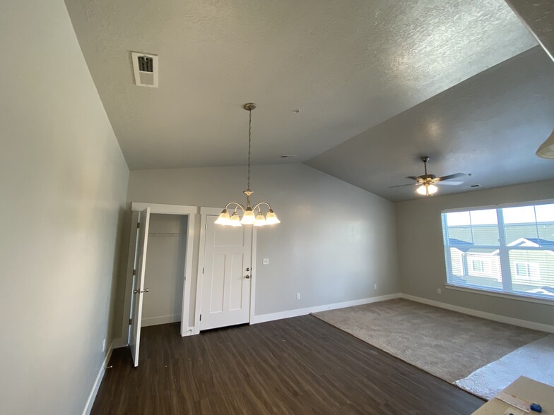 Building Photo - 4076 W 1530 N