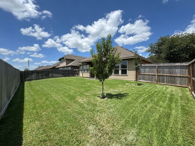 Building Photo - 19038 W Windhaven Terrace Trail