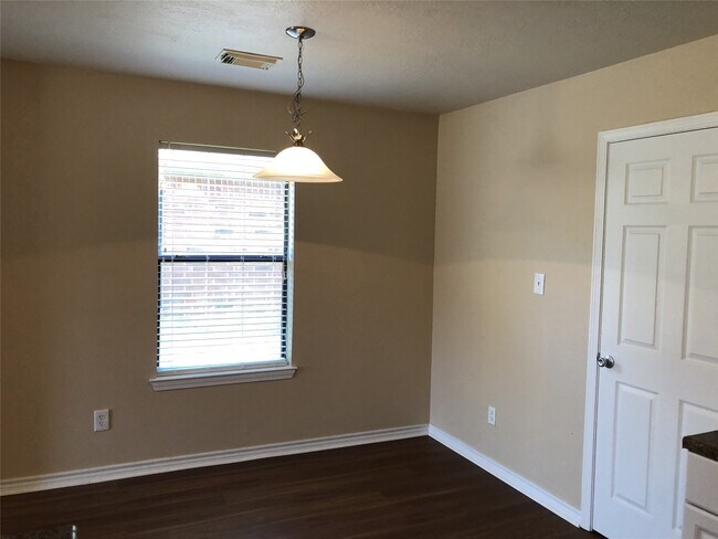 Building Photo - 16115 Speyburn Ct