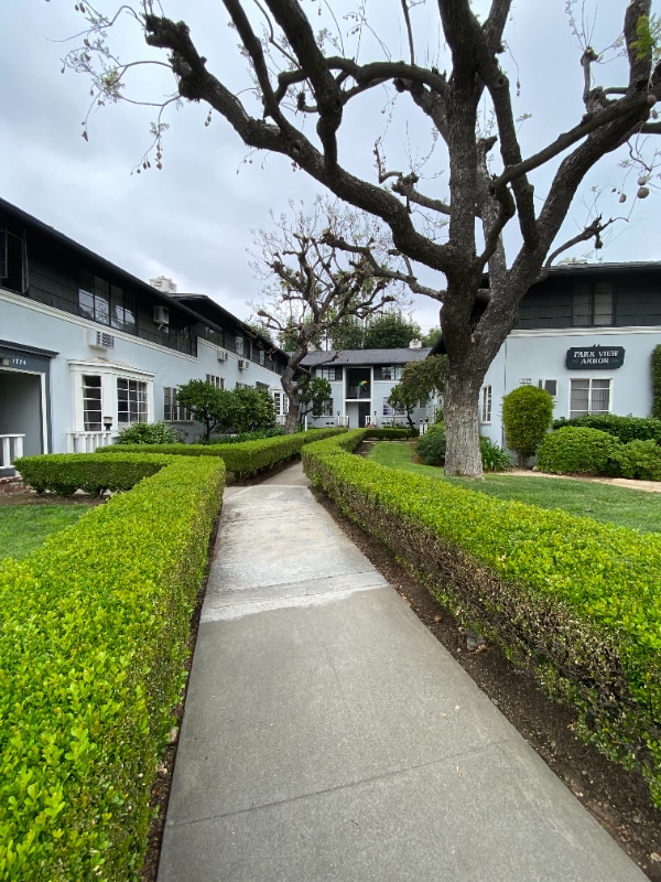 Building Photo - 1780 Grevelia St