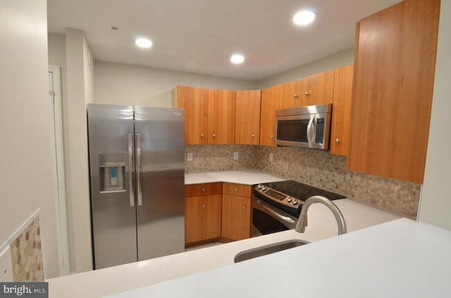 Building Photo - 12020 Taliesin Pl