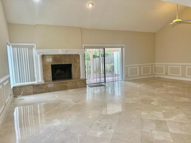 Building Photo - 3021 Florida Blvd