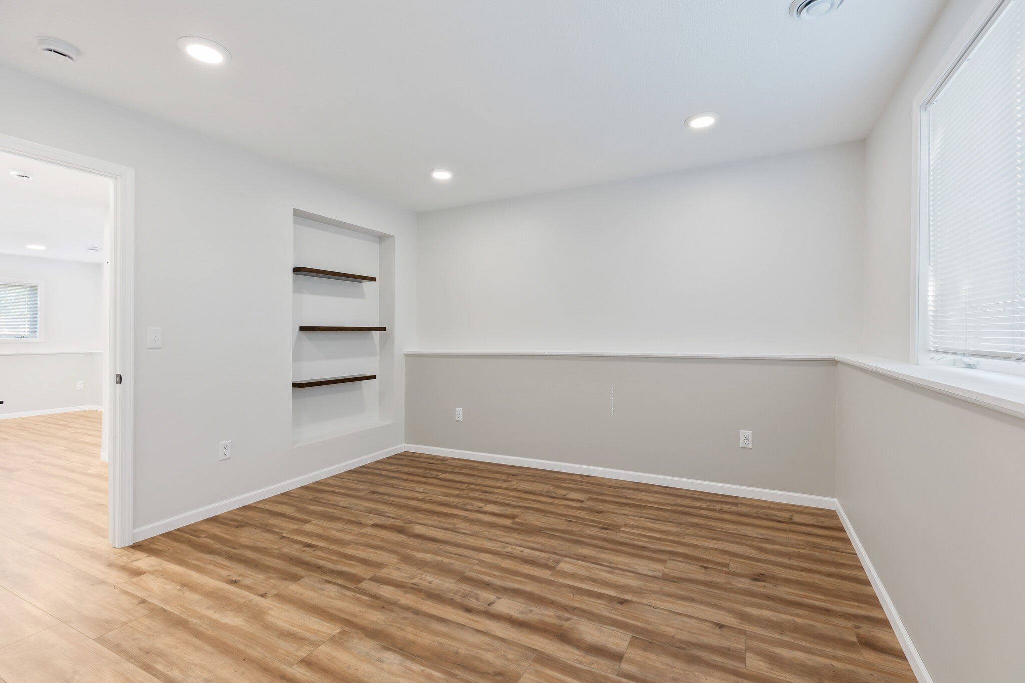 Building Photo - 915 Blair Cir