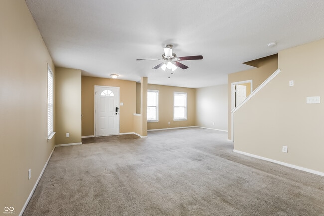 Building Photo - 12261 Maize Dr