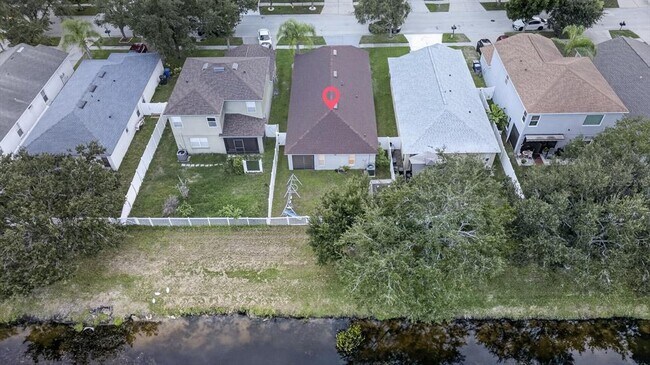 Building Photo - 7961 Carriage Pointe Dr