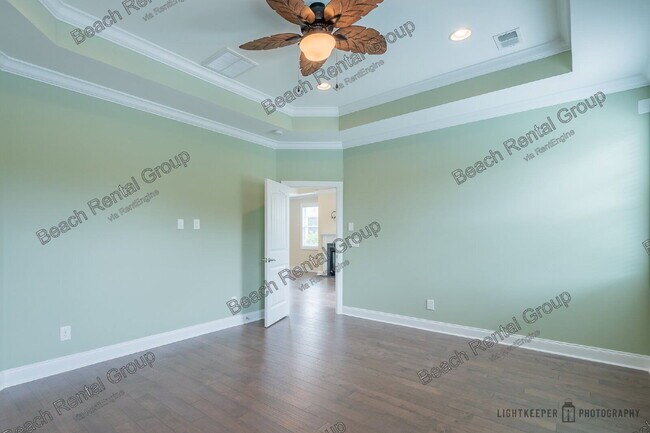 Building Photo - 121 Champions Village Dr