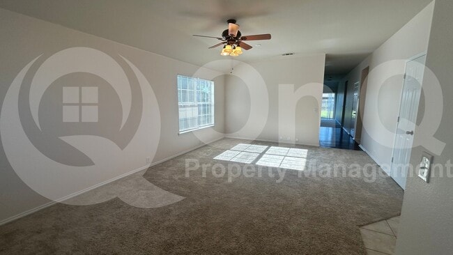 Building Photo - 3003 Elderberry Dr