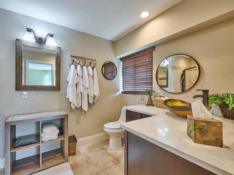 Building Photo - 2810 NE 48th Ct