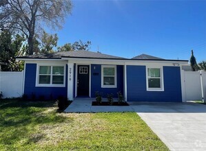 Building Photo - 2919 E Columbus Dr