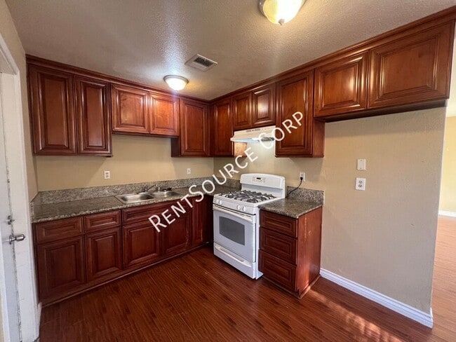 Building Photo - 15641 Morada Rd