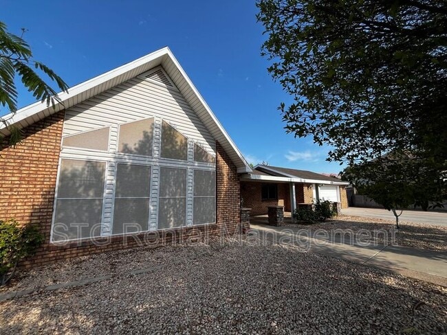 Building Photo - 1697 Stucki Dr