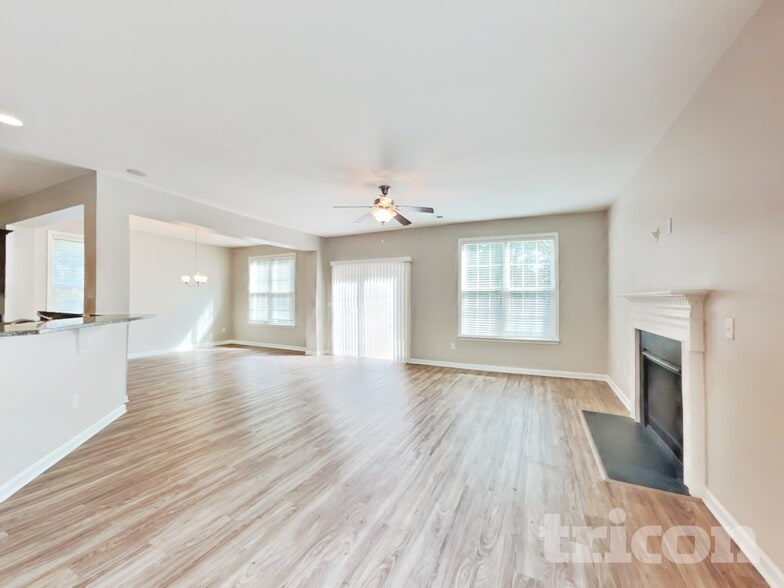 Building Photo - 127 Dunnsmore Dr