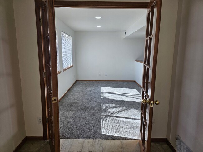 Building Photo - "Discover Spacious Comfort: 5-Bed, 4-Bath Retreat in Superior, CO – 3,439 Sq. Ft. of Elegant Livi...