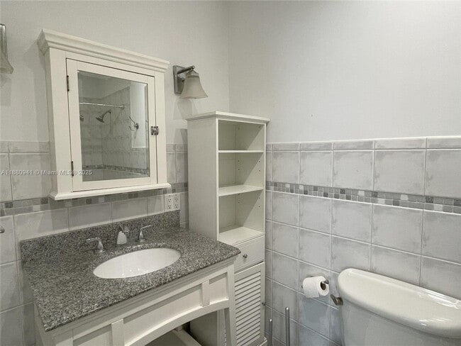 Building Photo - 5740 SW 45th Terrace
