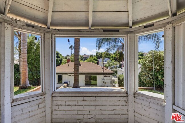 Building Photo - 5412 Marburn Ave