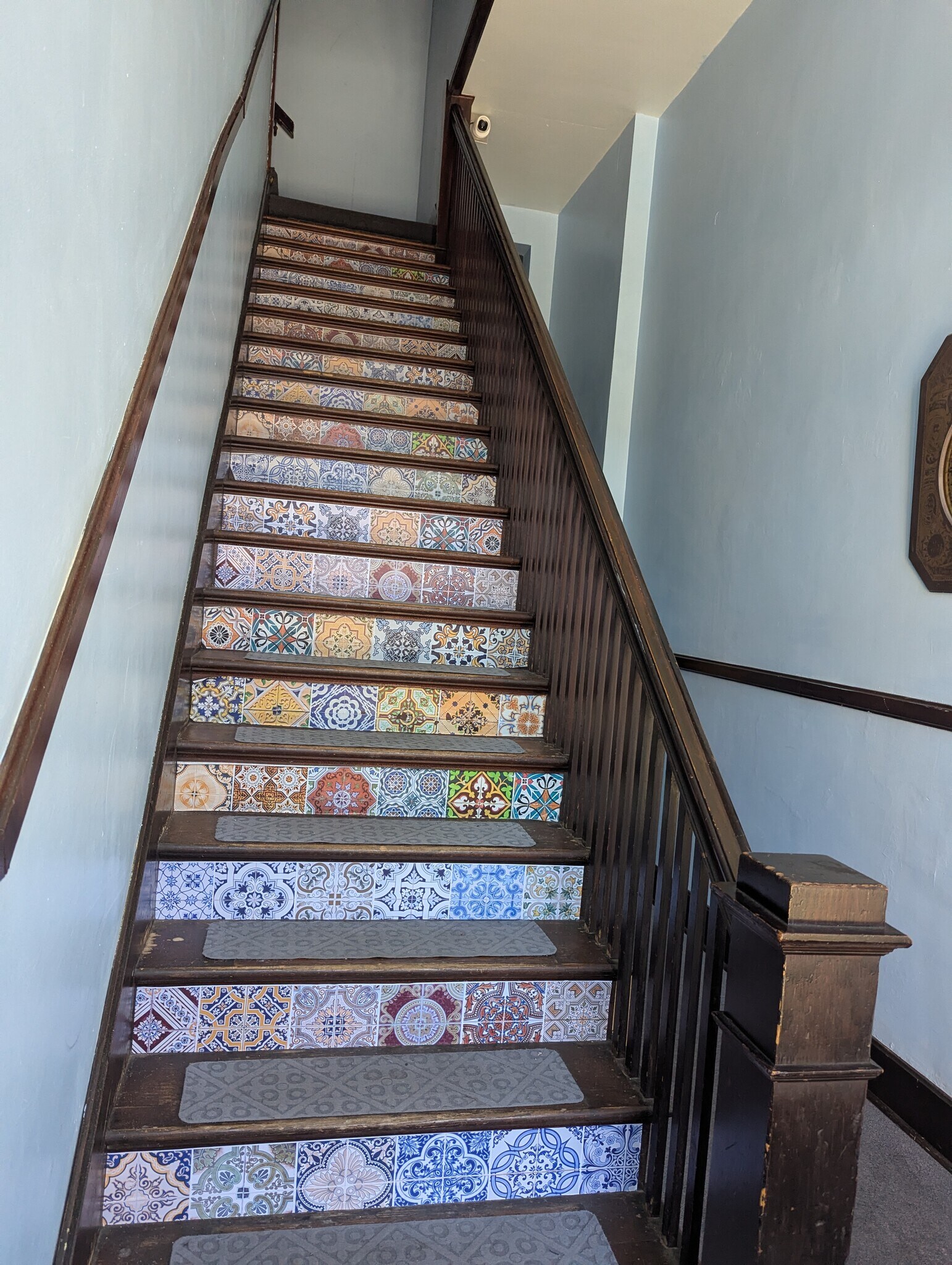 Building Photo - 208 Sutton St