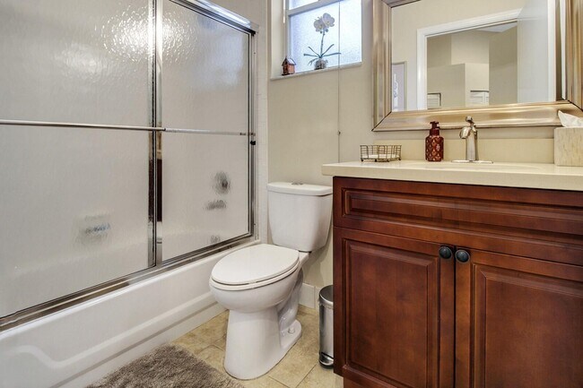 Building Photo - 6684 NW 23rd Ter