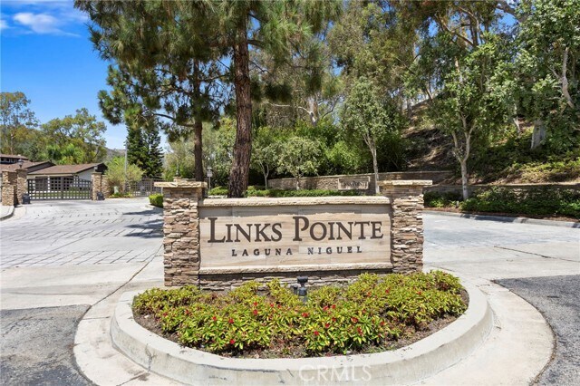 Building Photo - 32136 Links Pointe