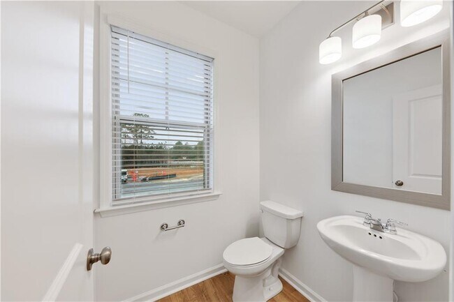 Building Photo - 4200 Pierson Trce