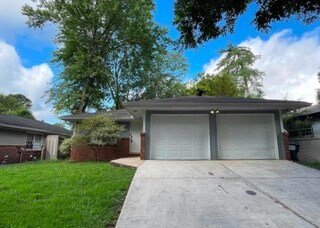 Building Photo - 2882 Lakemont Pl SW