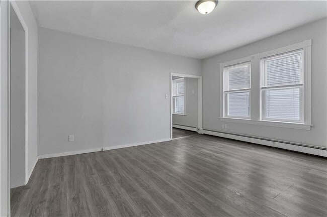 Building Photo - 52 Bellevue Ave